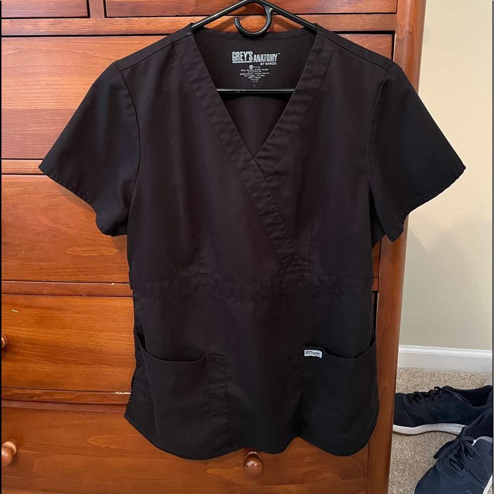 Greys anatomy scrub top